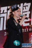 鐘欣桐亮相頒獎活動 張敬軒被疑中毒手指淤血