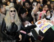 Lady GaGa將帶新男友見父母 提早過圣誕送香吻
