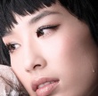 黄圣依黑纱蓬蓬裙拍写真 流泪露美背我见犹怜