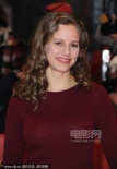 竞赛片《周末要回家》柏林首映 哈弗优雅低调