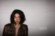 李威曝型男魅力写真 秀胸肌狂放桀骜“狠”男人
