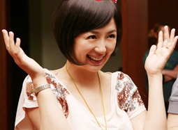 《关于爱情和那些魔鬼》新预告 大龄女选夫如游戏