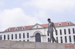 劉德華學阿湯哥高空做危險表演 故作鎮(zhèn)定敬業(yè)足