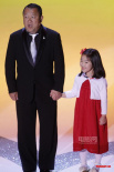 曾志伟携女儿和baby齐亮相 主持人阵容搞笑连连