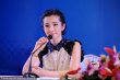 李冰冰成都代言哈欠连天 会场大门倒塌砸伤两人