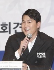 新浪潮奖单元举行评委见面会 韩星郑雨盛展笑容