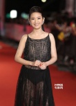 第47届金钟奖红毯星光璀璨 林依晨透视长裙抢镜