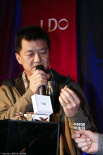 李亞鵬送愛(ài)妻鉆戒引轟動(dòng) 王菲感意外撓頭顯羞澀