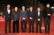 鐘漢良帥氣現(xiàn)身《毒戰(zhàn)》首映 杜琪峰揮手致敬