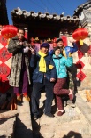 “越来越好”吴君如变老村姑 张译村炮造型雷人