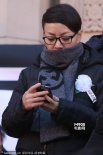 于是之告别会举行宋丹丹现身 遗孀获濮存昕搀扶