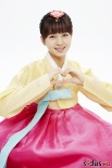 众韩星大拜年齐曝写真 着华美韩服传递新年祝福
