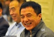 明星政协委员出席会议 成龙、冯小刚等萌态十足