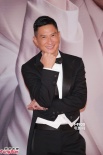 张家辉穿黑色西装尽显绅士气质 提名最佳男主角
