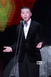 黃渤表彰大會調(diào)侃徐崢走下坡 章子怡示愛男導(dǎo)演
