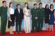 《火影雄兵》剧组亮相 两女主一黑一白风格迥异
