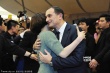 范冰冰BOBO頭秀乳溝顯嬌俏 與老外相擁顯親密