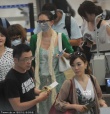 林志玲素顏露油皮貌似大嬸 戴黑框眼鏡宛如路人