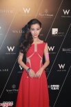 聞黃曉明得影帝或求婚 baby小秀酥胸盼男友得獎(jiǎng)