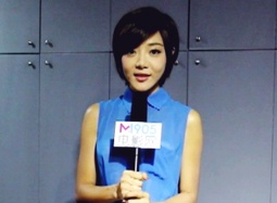 邓家佳、王传君推荐《夏日示爱》 问候叮叮网友