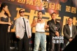 《金刚王》北京首映 酒窝硬汉王巍现场秀肌肉