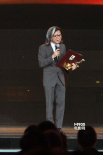 陈可辛斩获“最佳导演奖” 现场感谢“新东方”
