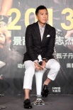 《特殊身份》首映 甄子丹不愿露胸肌否認(rèn)是男神
