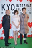 长泽雅美白衣飘飘纯美动人 冈田将生似王子陪伴