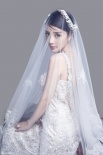 辣妈李小璐婚纱写真曝光 优雅迷人宛如芳华少女