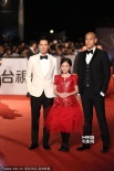 《激战》三人组亮相 张家辉白装彭于晏光头耀眼