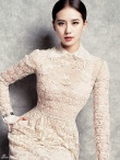 刘诗诗身穿一袭红色礼服登封面 露胸线唯美如画