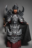 第十二场《战服》