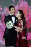 劉璇北京補辦婚禮與老公舌吻 高群書等現(xiàn)身道賀