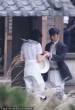 金城武現(xiàn)身《太平輪》片場 長澤雅美穿短袖出鏡