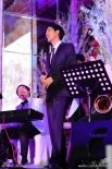 吴建豪新加坡补办婚礼 王力宏携妻子到场祝贺