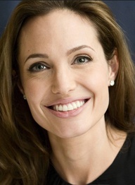 安吉丽娜·朱莉