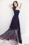 Angelababy輕熟魅力紅唇示人 長裙裹身展玲瓏美