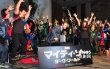 克里斯日本宣傳《雷神2》 揮舞鐵錘祈愿大賣