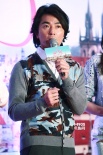 《盗马记》首曝预告 梁家辉反串女人身材性感