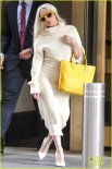 Lady GaGa日换三雷装 半天扮贵妇傍晚装外星人