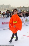 吳莫愁低胸裝PK容祖兒優(yōu)雅藍(lán)裙 羽凡回應(yīng)離婚門