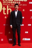 趙又廷黑西裝微笑亮相帥氣搶鏡 入圍年度男演員
