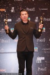 《一代宗師》獲最佳美術指導 邱偉明捧杯微笑