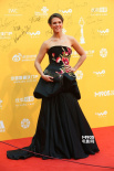 女演員羅瑞·佩絲特亮相紅毯 荷葉裙玩轉(zhuǎn)中國(guó)風(fēng)