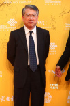 喇培康与法导演阿诺亲切合影 立足当下放眼未来