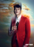 何润东拍摄摩登天空写真 尽显优雅男士成熟风范