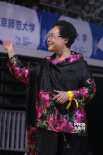 老戲骨斯琴高娃亮相 心情大靚頻揮手顯和藹可親