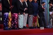 《心花路放》九型男彩虹熱褲亮相 黃渤舞扇惹眼