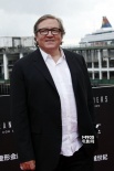 西德·甘尼斯携1905副总经理出席 制片人展亲和