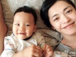 姚晨曬合影力證兒子像自己：大嘴笑容弧度一樣
